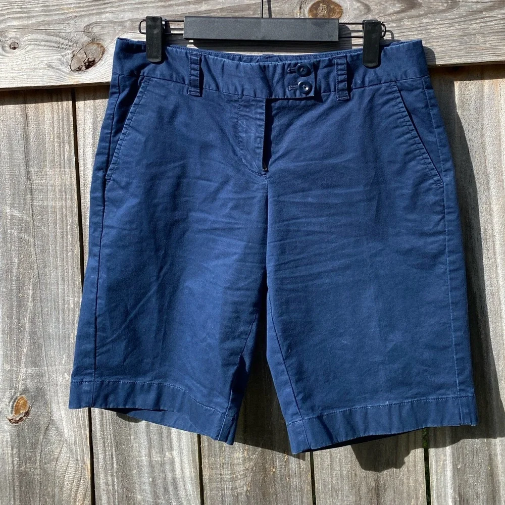 Vineyard Vines Women's Navy Blue Shorts Size 2 - Picture 1 of 6